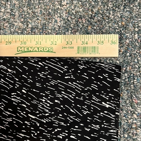 Attention slim fit pants front and back pockets size 10 - Picture 9 of 11